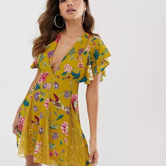 Gorgeous ASOS Floral Printed Ruffle Dress - Picture 2 of 3